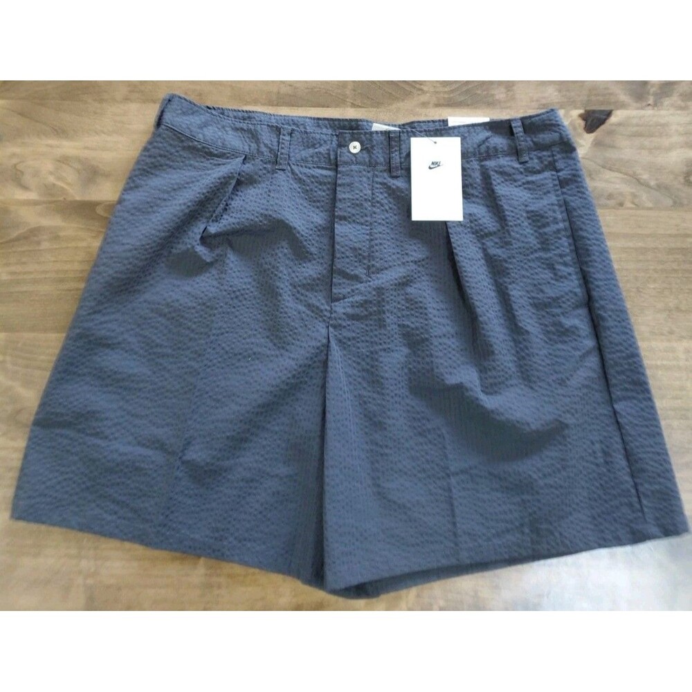 NWT Nike Life Seersucker 6" Shorts Mid Thigh Pleated Mens Sz 34 HF6363-060 Gray